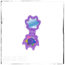 Load image into Gallery viewer, Monster High Dead Tired Wave 2 Clawdeen Wolf Purple Compact